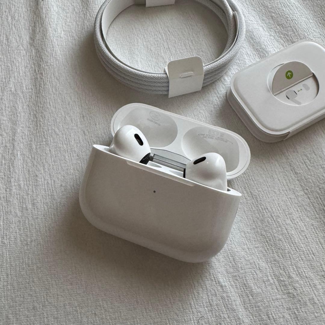 正規品 Apple AirPods Pro 第2世代 イヤーチップ 充電コード付