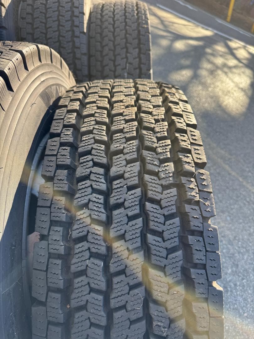 23年製 溝8割 265/70R19.5 ヨコハマ 905W ホイール付 6本