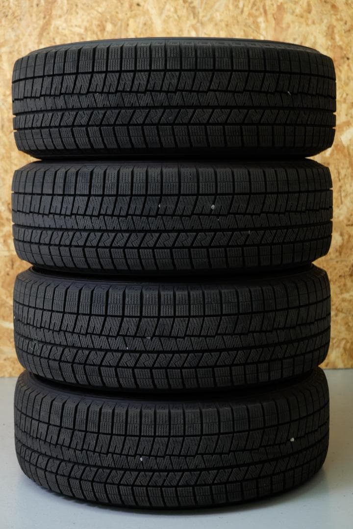 中古スタッドレス 16インチ WM03 215/65R16 アルファード など