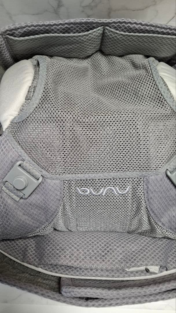 コ*ラ様 nuna cudl 抱っこ紐 グレー ☺︎︎オススメ✨早い者勝ち☺︎︎