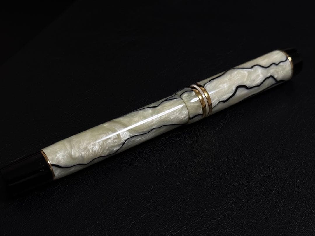 パーカー デュオフォールド パール＆ブラック センテニアル 18k F(細字)