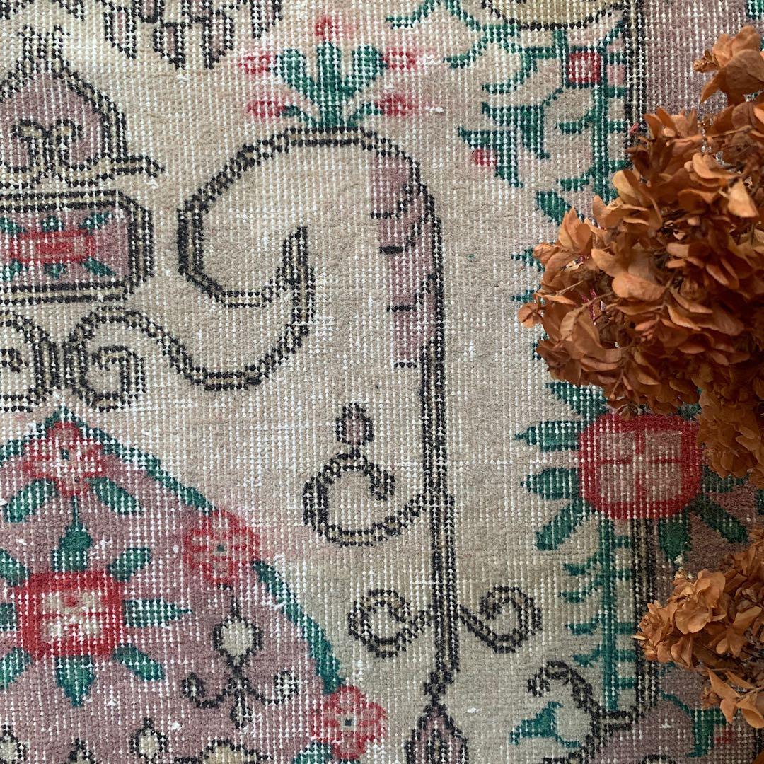 トルコヴィンテージラグ　205×122 モーヴピンク　フラワー　トルコラグ