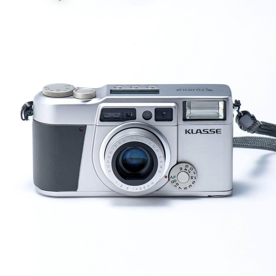 Fujifilm KLASSE シルバー コンパクトカメラ