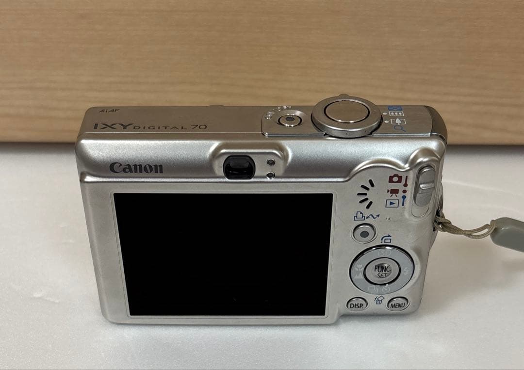 キャノン　コンパクトデジタルカメラ