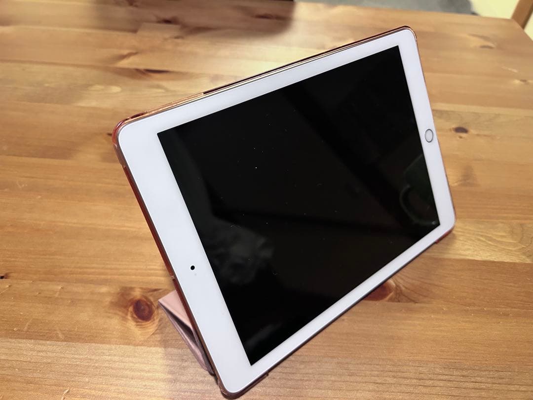 iPad (第6世代), カバー、Apple ペンシル付き