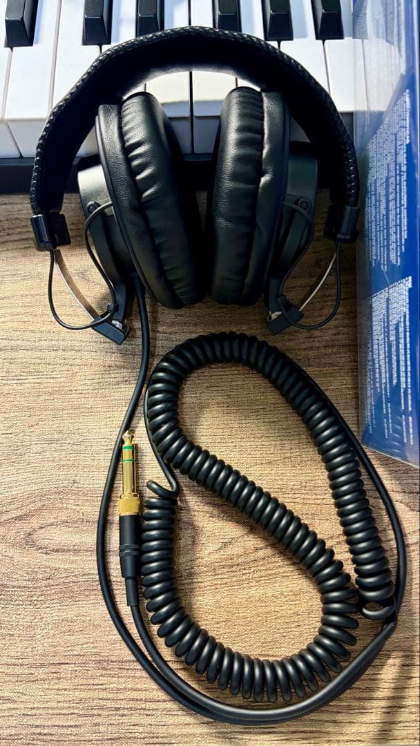 【付属品あり】SONY MDR-7506 スタジオモニターヘッドフォン