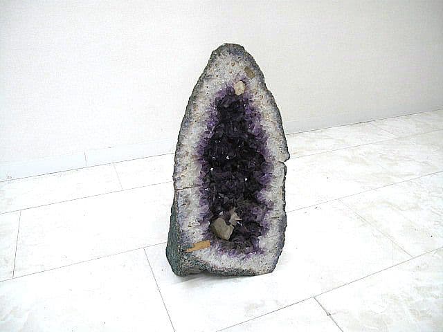 アメジストドーム　重量19kg高さ51cm 　紫水晶 風水 天然石 インテリア
