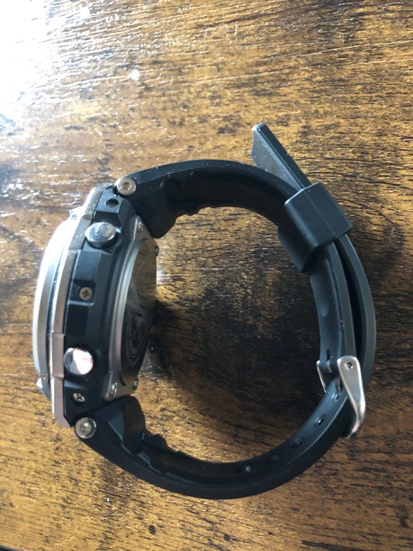 CASIO G-SHOCK ソーラー電波腕時計GST-W110-1AJF