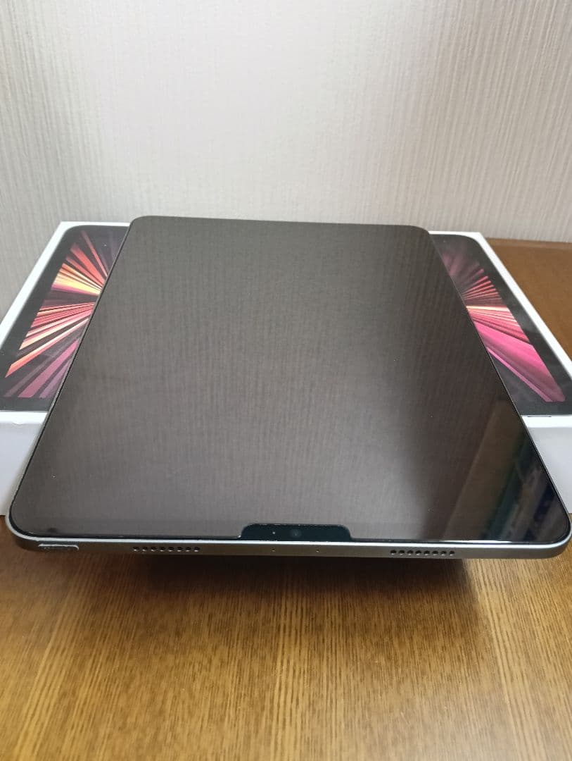 ipadPro11インチ第3世代容量256