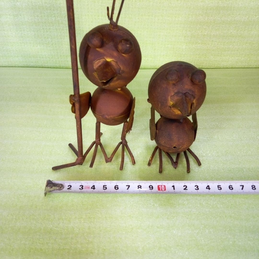 レトロな鳥　2体セット　傘を持つ小鳥の置物　インテリア　オブジェ　ディスプレイ