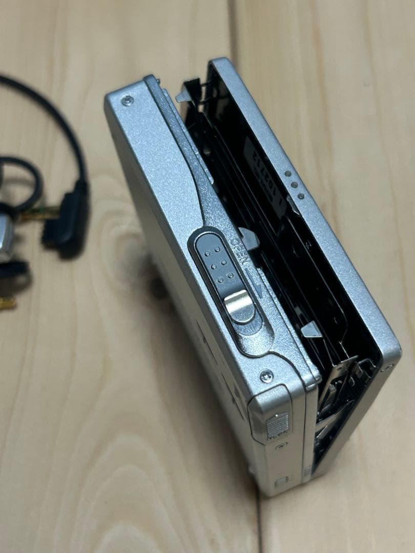 SONY MD WALKMAN MZ-R90 ポータブルMDプレーヤー動作確認済