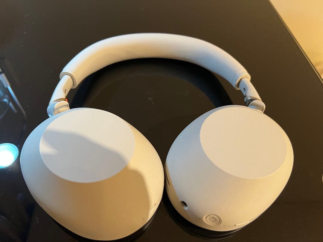 ソニー(SONY)WH-1000XM6 プラチナシルバー　ワイヤレスヘッドホン