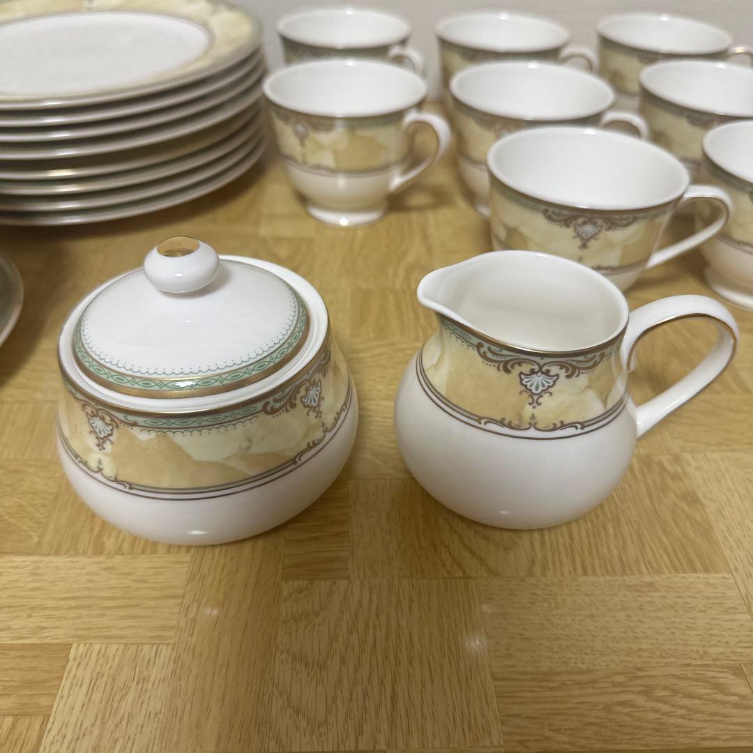 ティーセット ＋ ケーキ皿8枚　おまけの茶漉し付き　アフタヌーンティー