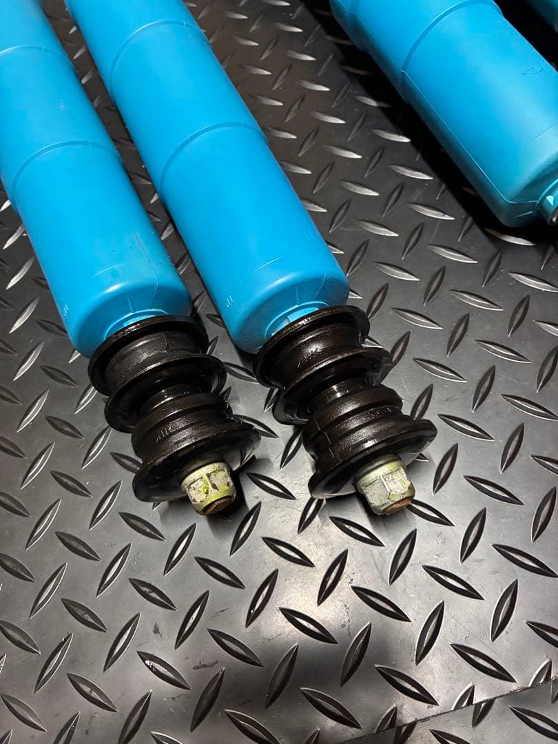 【FJクルーザー】オフロードパッケージ純正ビルシュタイン前後セット（プラド）