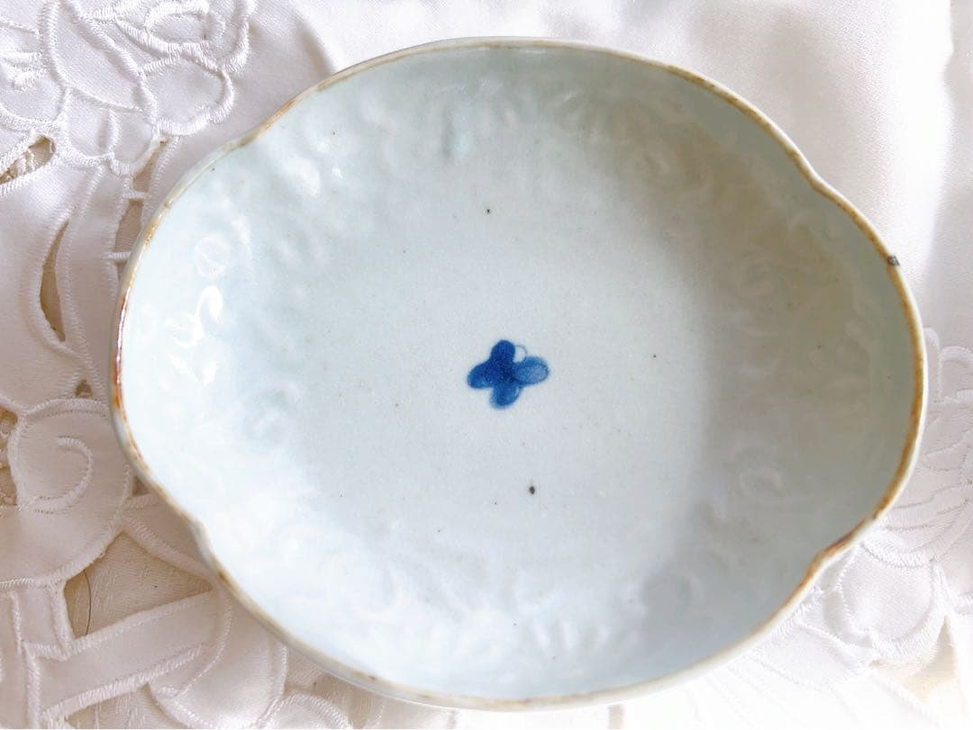 佐藤もも子　青い花模様の波形皿4枚セット