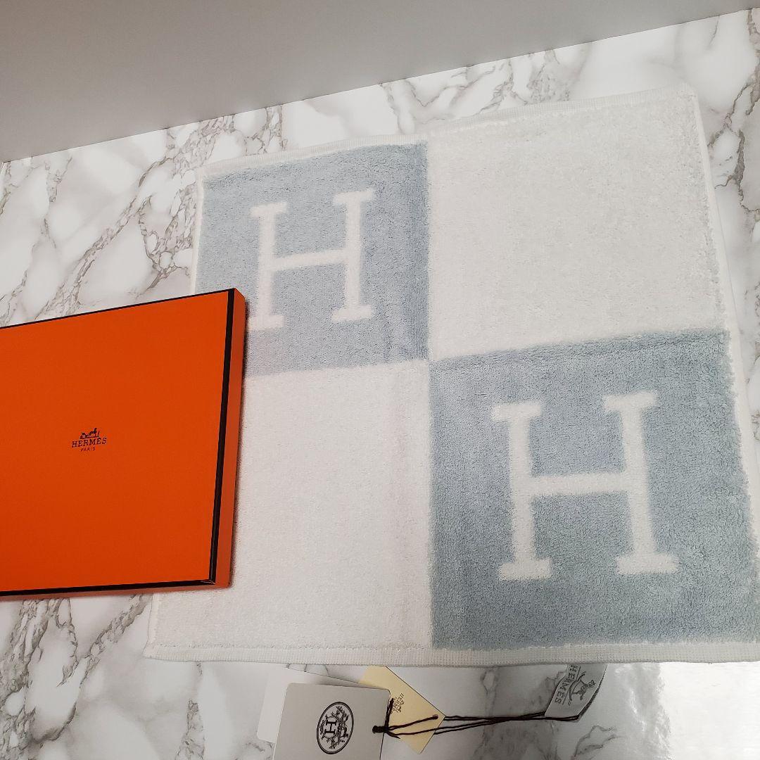 エルメス ハンドタオル カレタオル アヴァロン ホワイト‪×ライトブルー