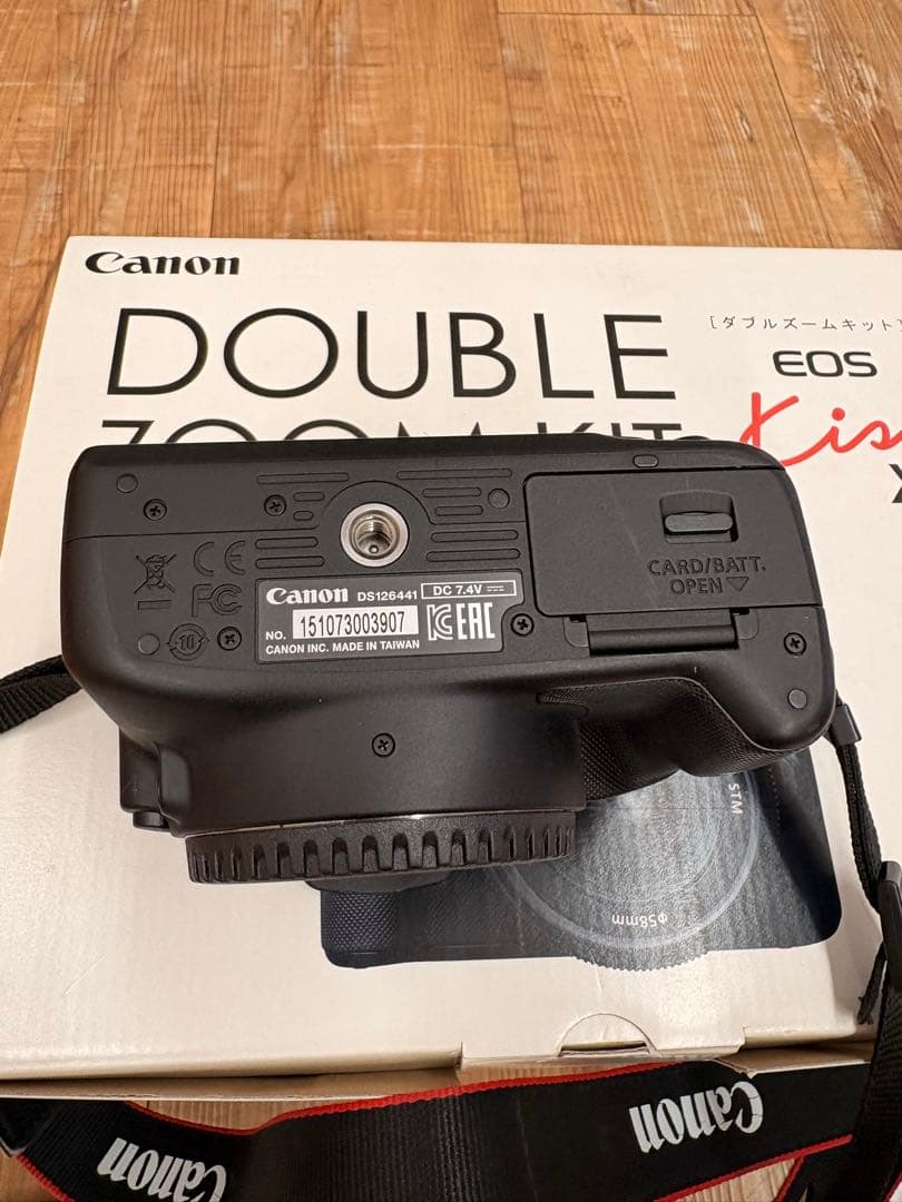 キヤノン Canon EOS Kiss X7 ダブルズーム　レンズキット