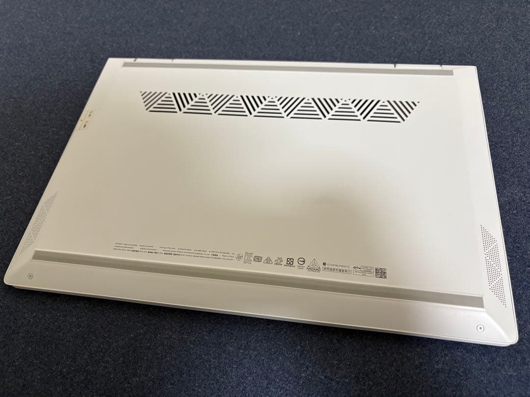 【美品】HP ノートパソコン HP ENVY x360 13 セラミックホワイト