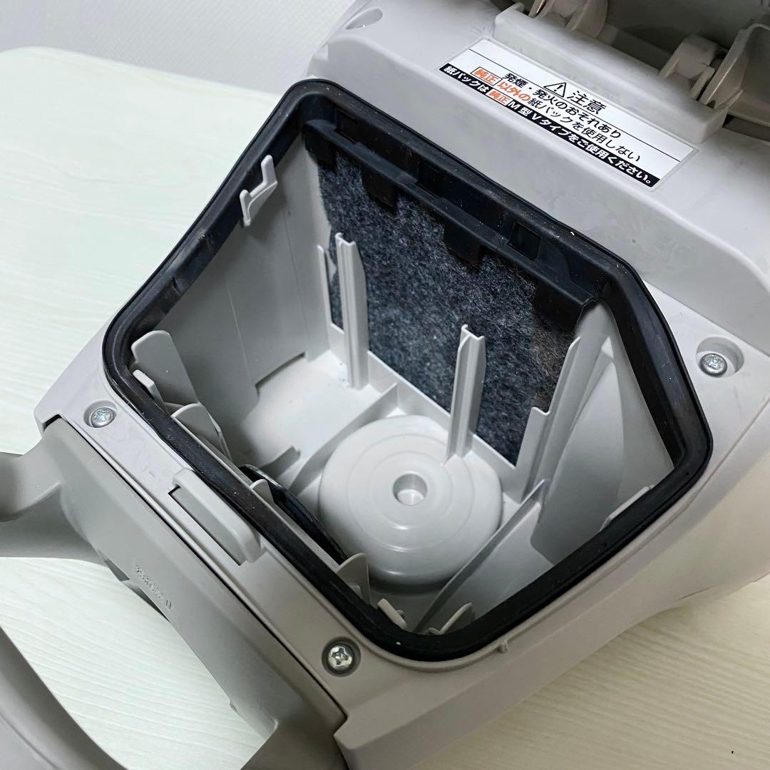 Panasonic パナソニック 電気掃除機 2023年製 MC-PJ22G