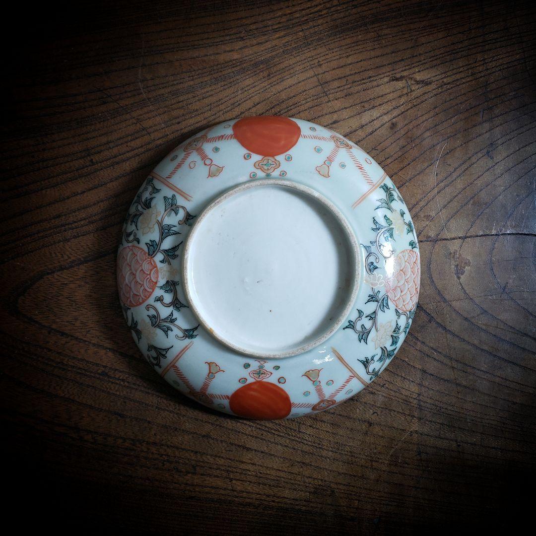 古伊万里　色絵付　中皿　赤絵　薄緑　草文様　希少図　明治　イ号　縁チップ