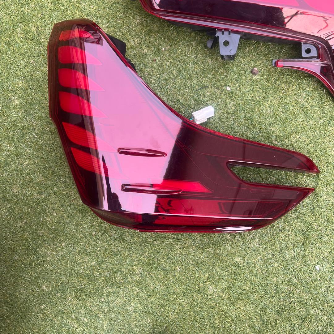 40風アルファード 30後期テールガーニッシュ