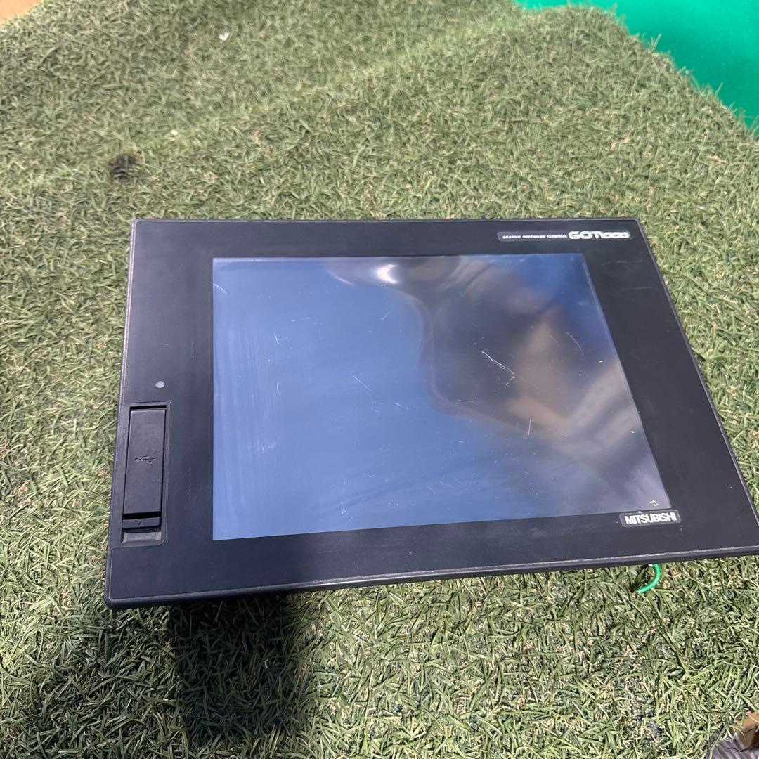 三菱電機 MITSUBISHI タッチパネル GT1675M-STBD　保証付き