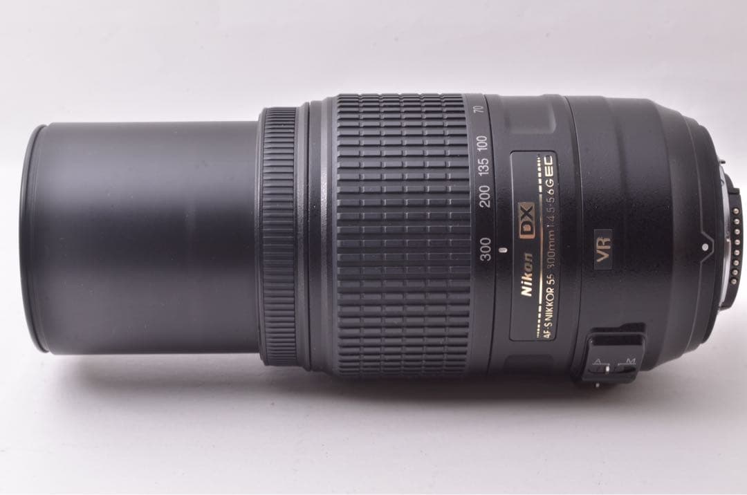 感動の【望遠レンズ 300ｍｍ】ニコンAF-S NIKKOR 55-300 VR