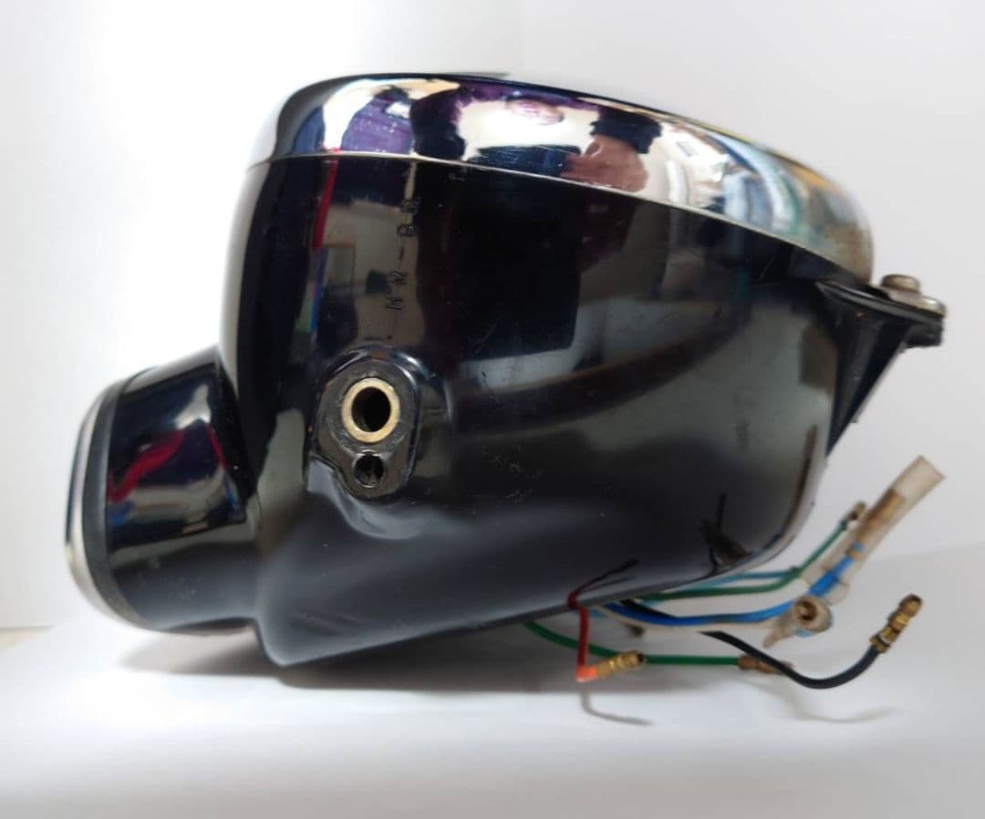 CD90ヘッドライト、スピードメーター