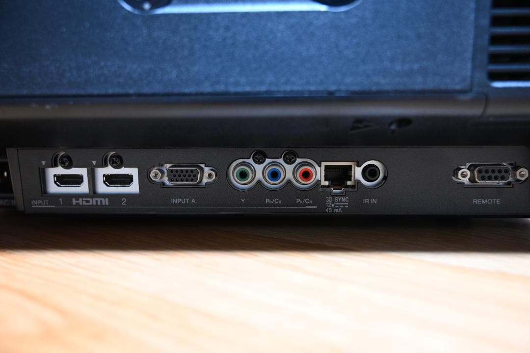 プロジェクター SONY VPL-HW50ES