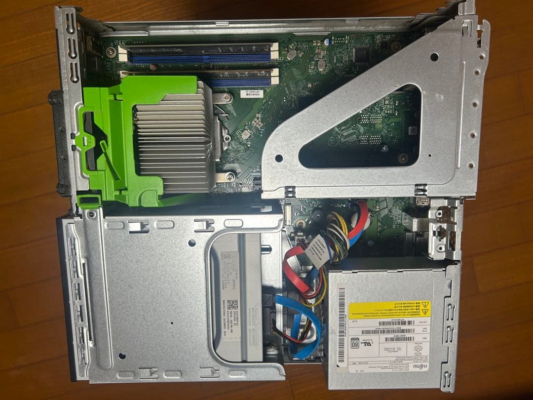 富士通　ESPRIMO D588/TX i3-8100　8GB