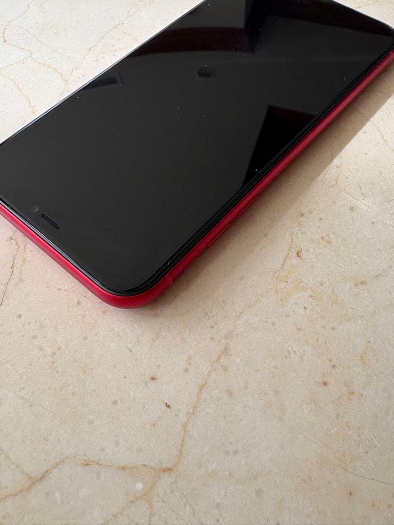 Apple iPhone 11 64GB 本体　スマホ