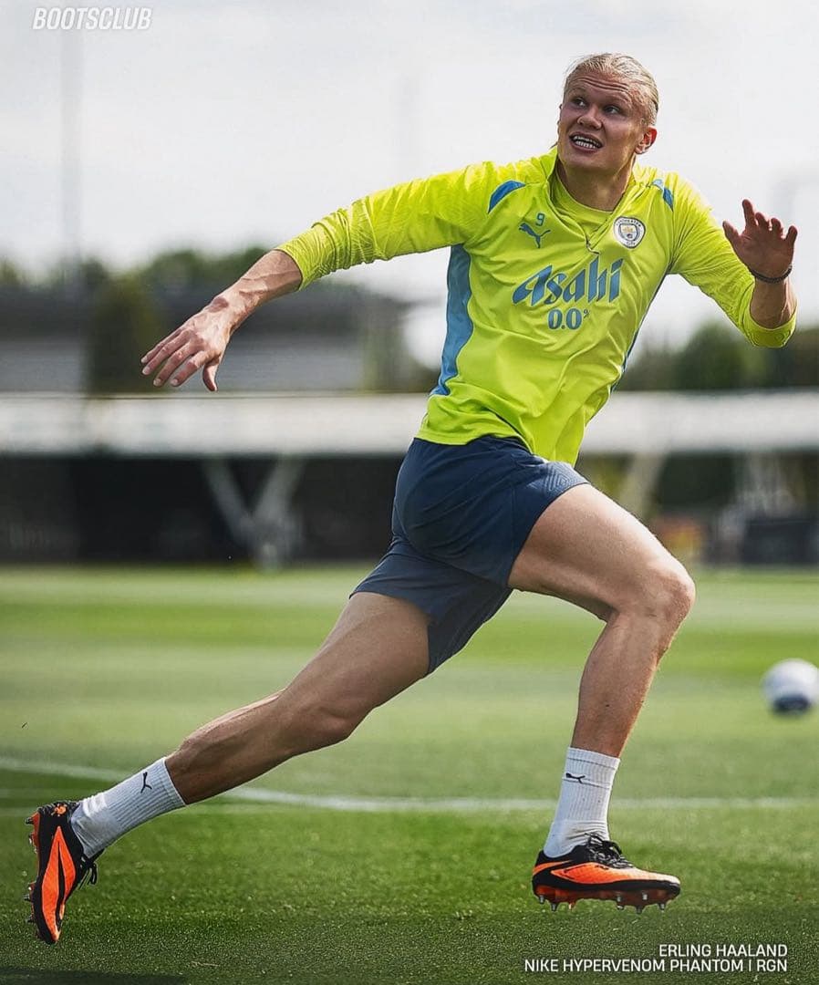 ナイキ ハイパーヴェノム ファントム RGN SE FG 復刻版 ネイマール