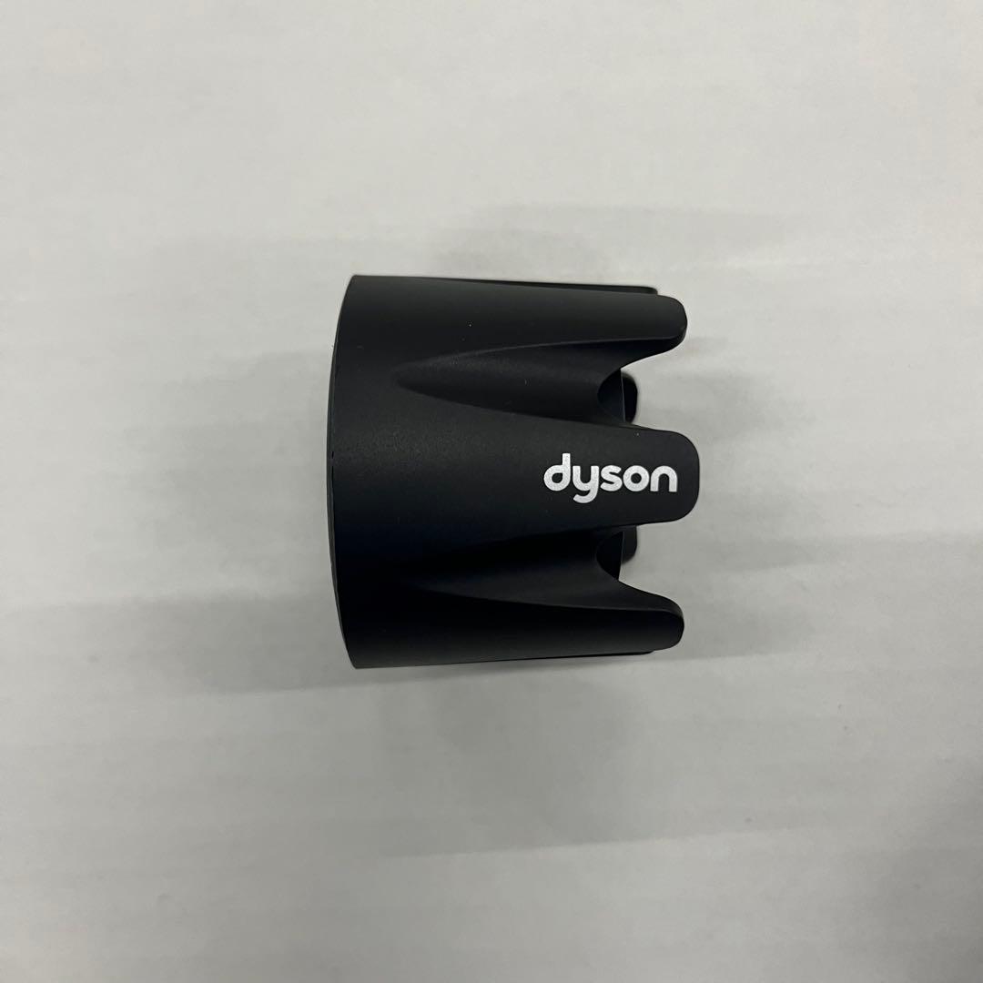 Dyson Supersonic r ヘアドライヤー ホワイト/ローズゴールド