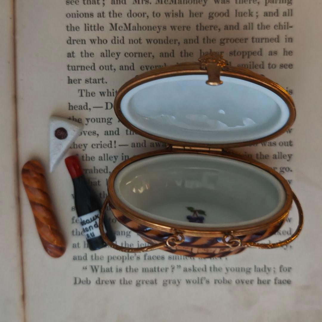 限定生産リモージュボックス　ぶどうがいっぱいのピクニックバスケット　フランス製