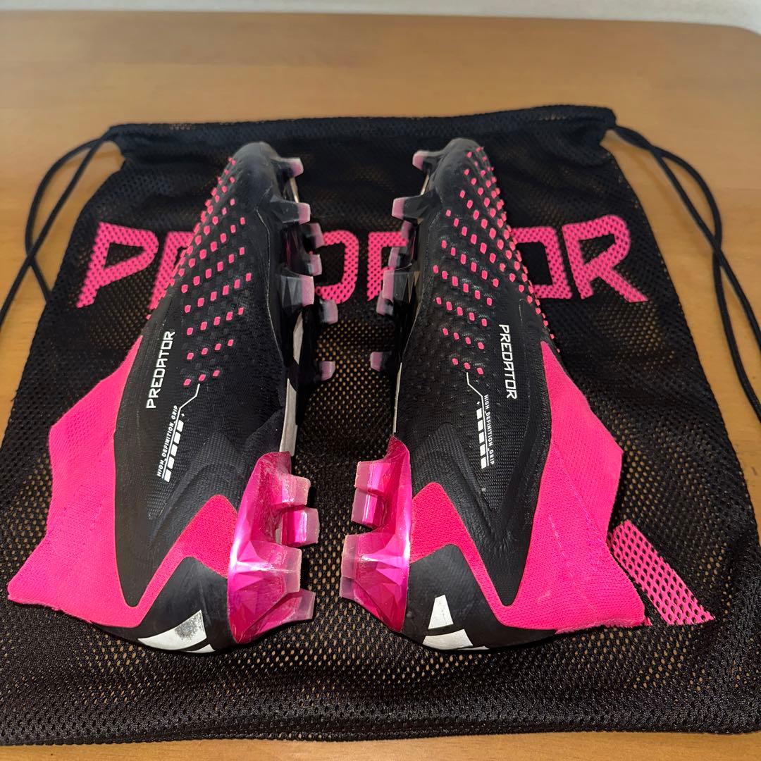 パ*ン様 アディダス プレデターアキュラシー＋ AG