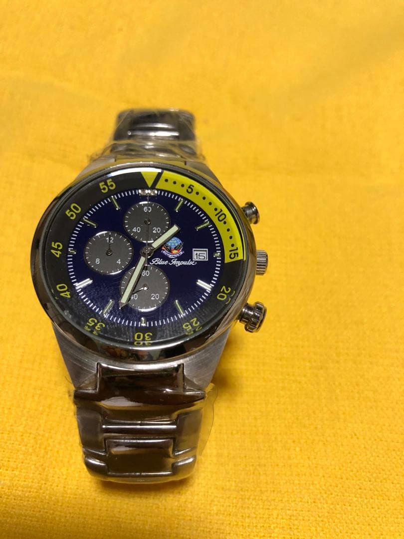 ブルーインパルス　クロノグラフ腕時計。