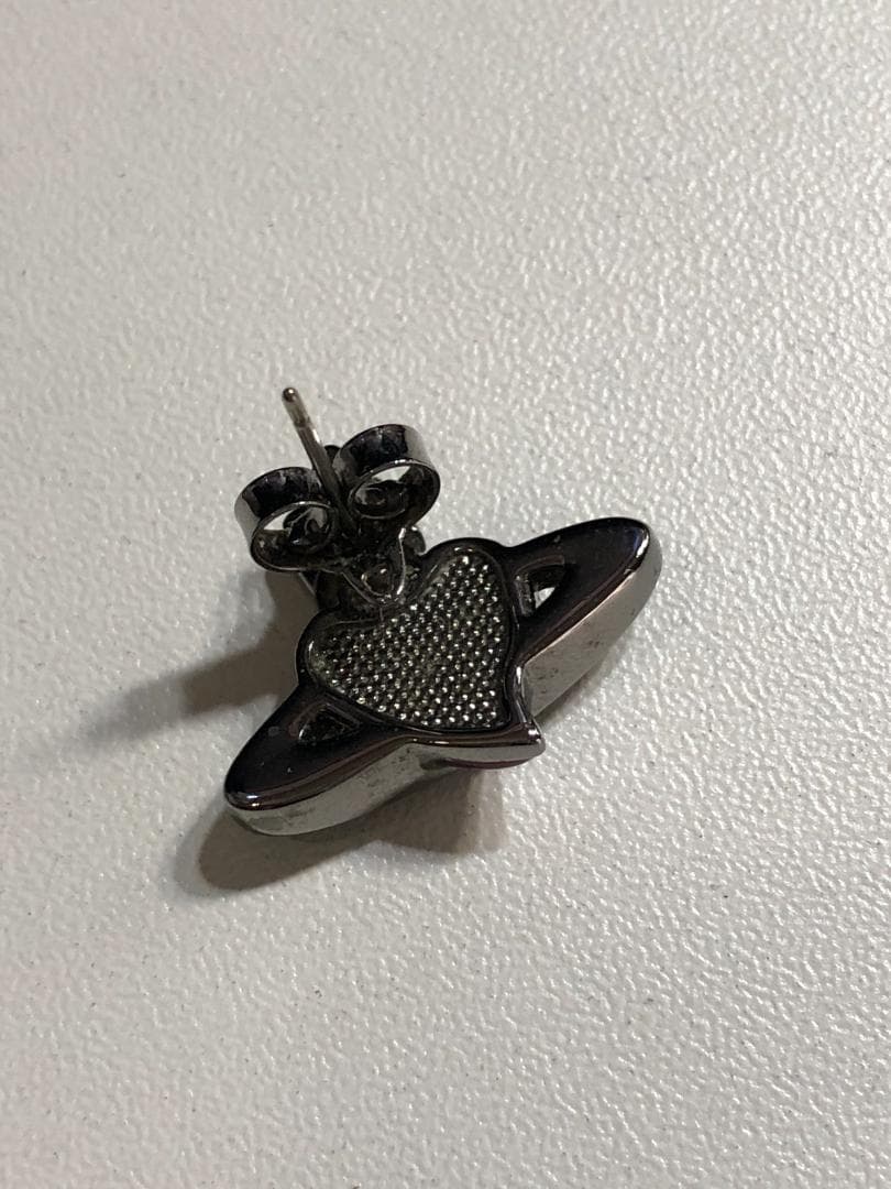 021001 Vivienne Westwood ハート オーブ ピアス 片耳