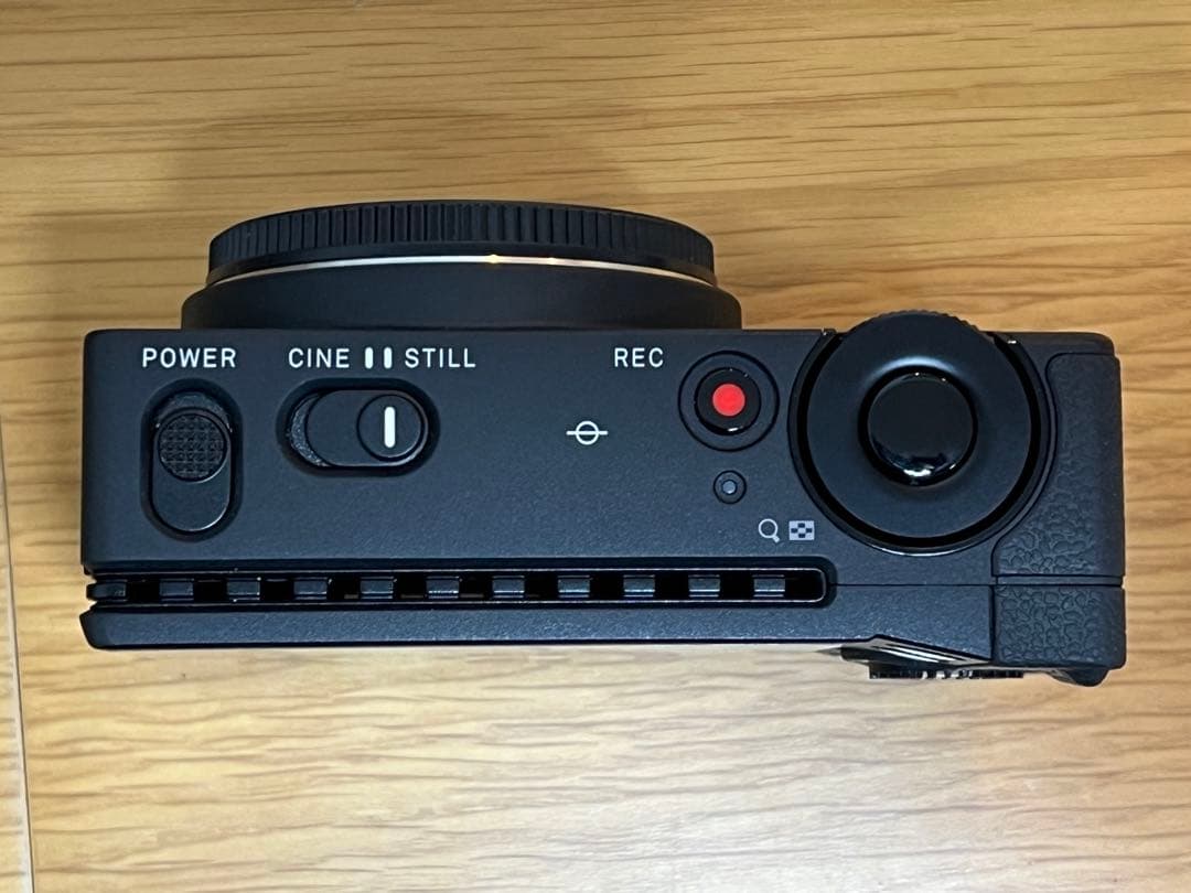 SIGMA fp ボディ