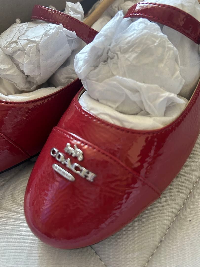 V*t様 coach コーチ　靴　フラットシューズ　赤　未使用　7C 24.5㎝