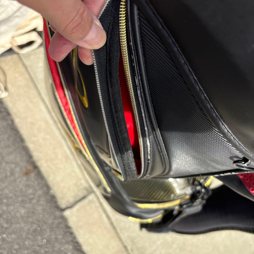 オークリー スカル キャディバッグ ブラックxゴールド　大容量