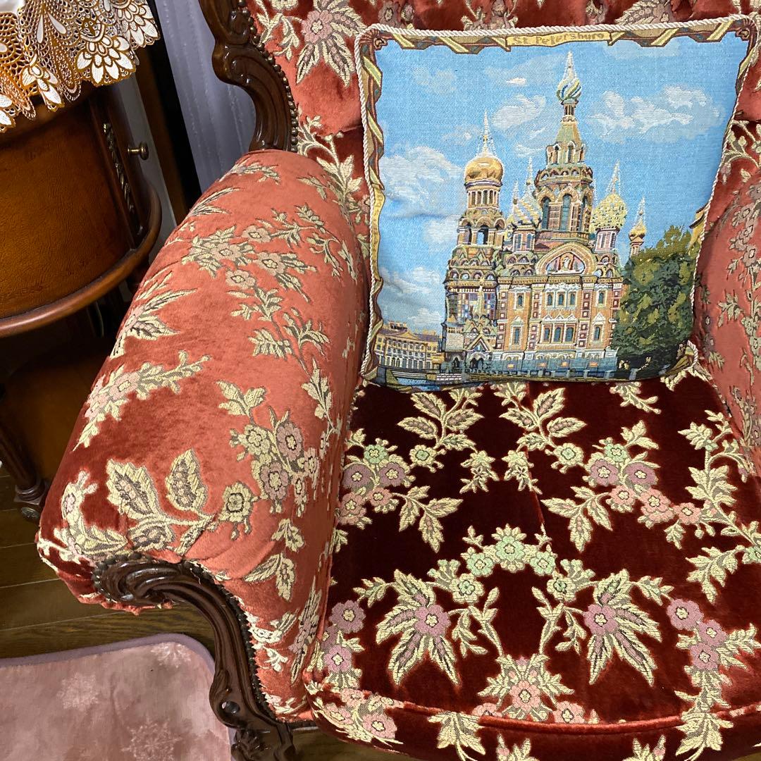 金華山　イタリア　クラシック赤色ベルベットアームソファ