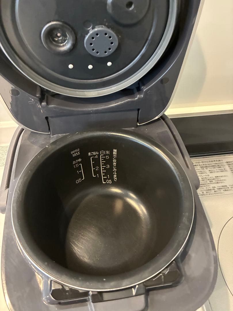 象印　炊飯器　NW-PV10型