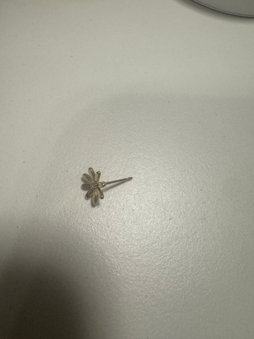 アオイ　AHKAH ピアス　２個セット　キャッチなし