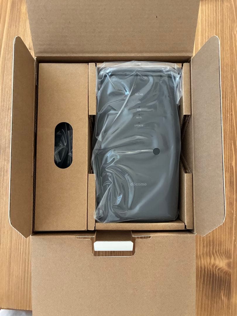 【新品未使用】docomo  5G HR02