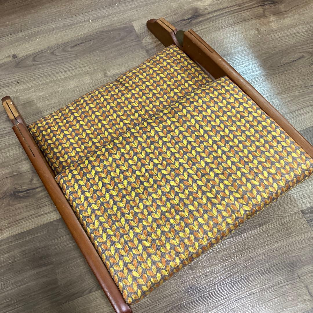 A-2 ③アンティーク レトロポップ 昭和レトロ 折り畳み座椅子 幾何学模様