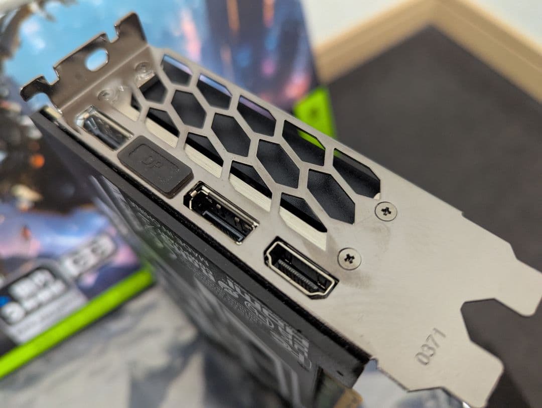 GALAKURO GeForce RTX 5060ti 8g 本体