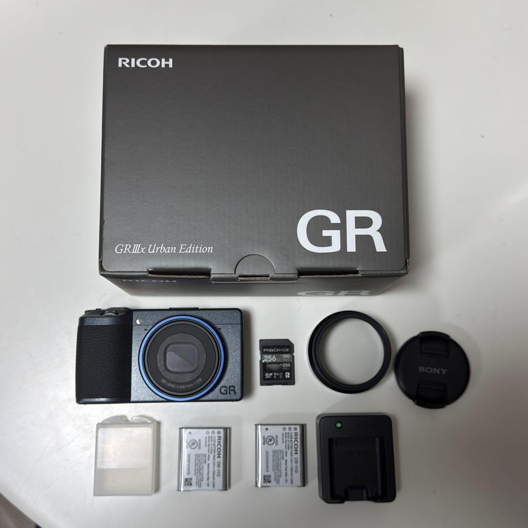 デジタルカメラ RICOH GRiiix Urban Edition