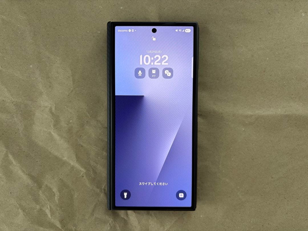 スマートフォン本体 Galaxy TriFold