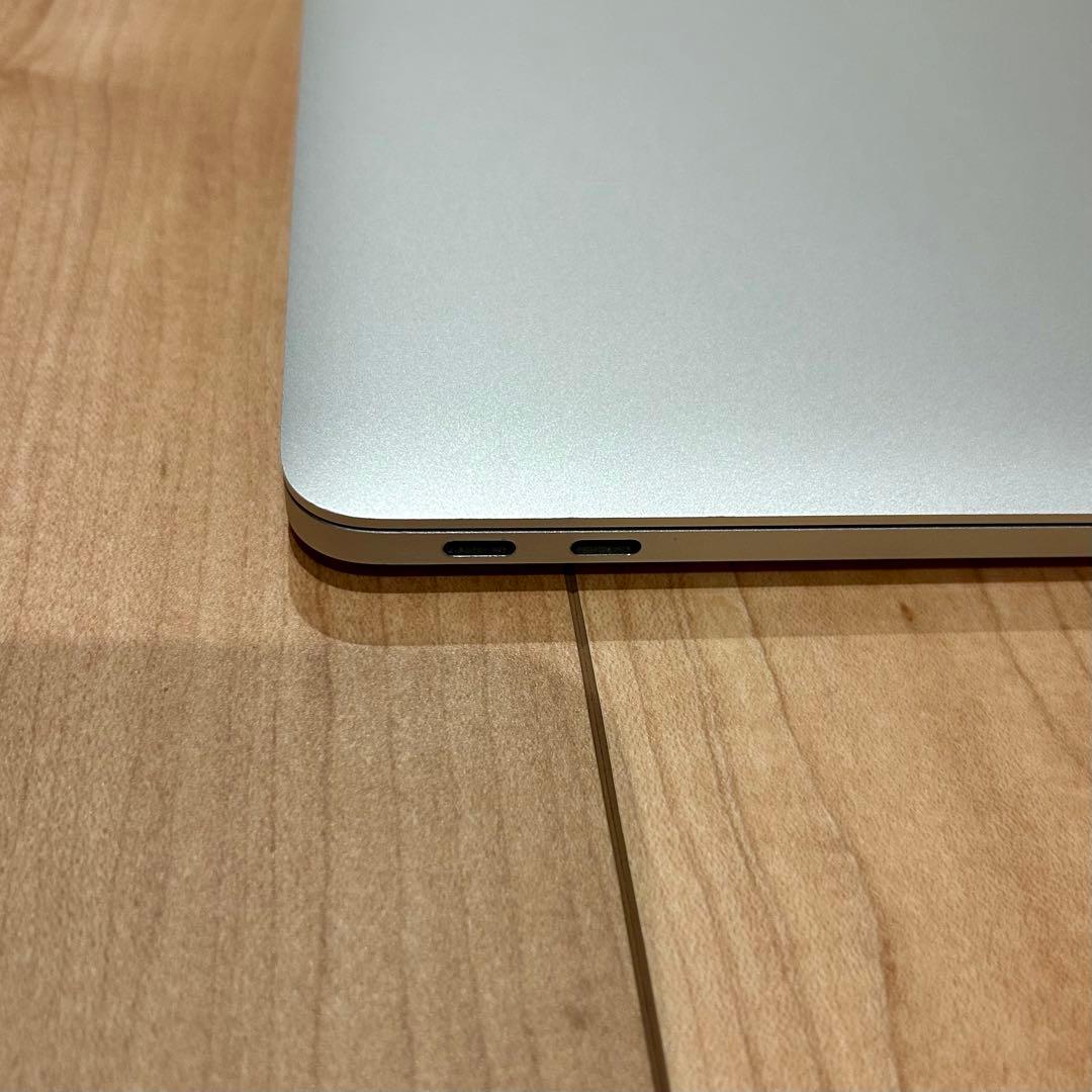 MacBook本体 MacBook Pro 13in 2017 8GB 121GB