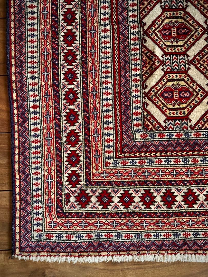 トライバルラグ　ヴィンテージラグ　ペルシャ絨毯　バルーチ族　プリミティブアート